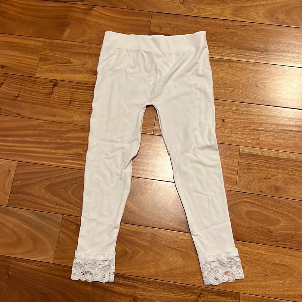 M. Rena crop leggings with lace detail, one size